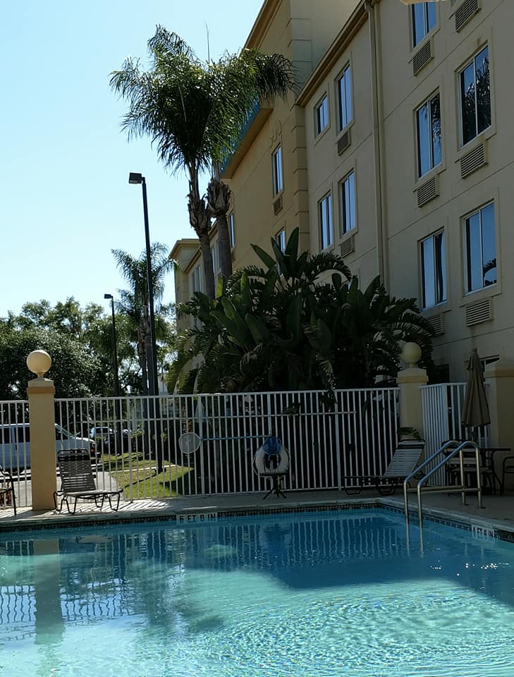 29343211_10160368018435195_4362772633746966044_n