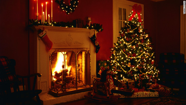 111223035421-christmas-tree-presents-horizontal-gallery